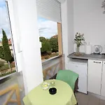Проживание в семье Roma Ровинь